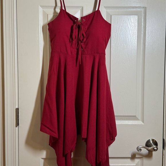 Unbranded Chic Red Sleeveless Dress with Lace-Up Detail - Picture 2 of 6